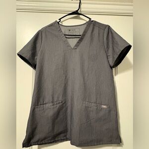 Figs Casma Three-Pocket Scrub Top Graphite Gray Women's S